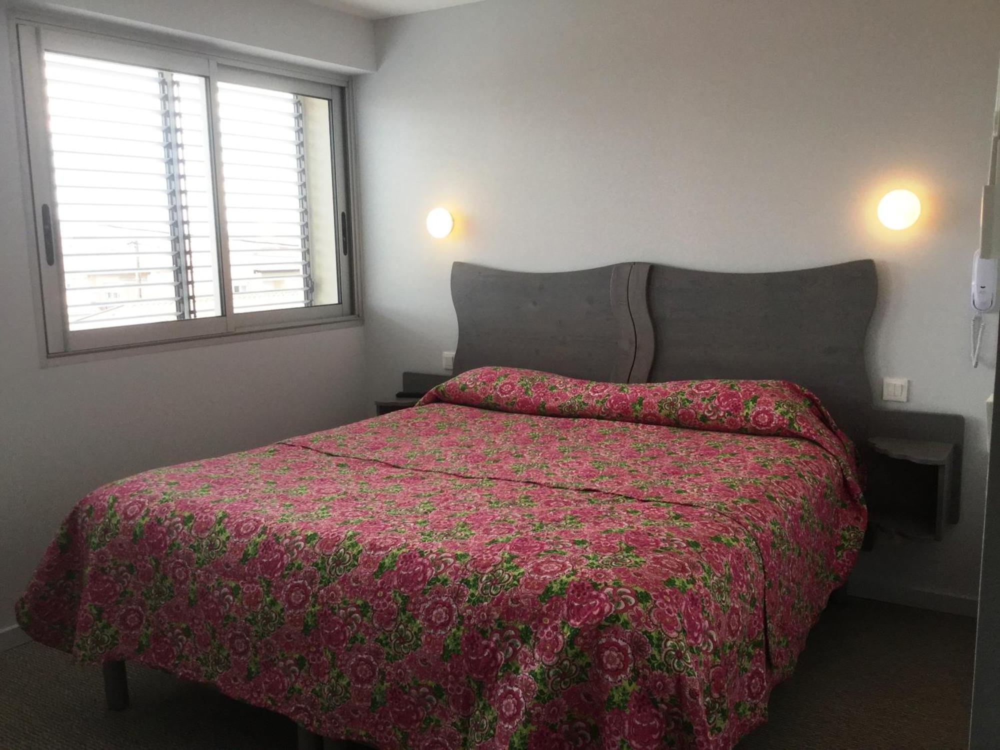 Hotel De La Plage Gruissan Room photo